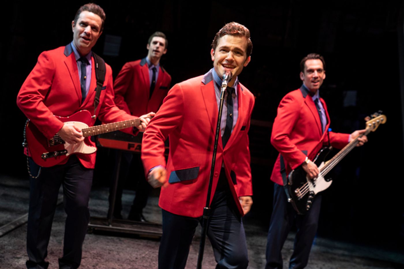 Photos: First Look at the JERSEY BOYS National Tour  Image