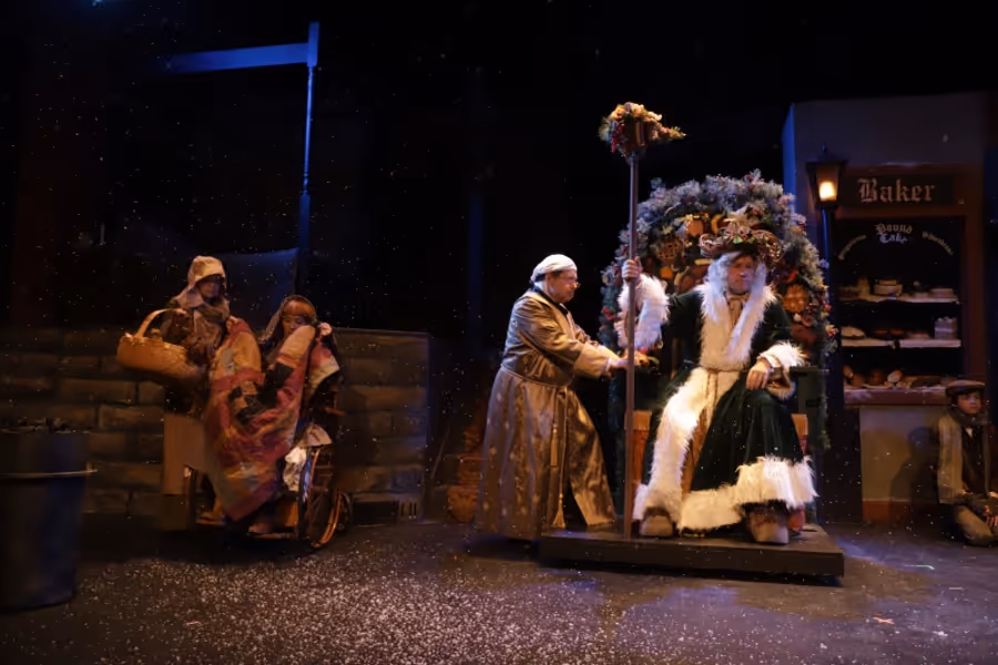 Review: A CHRISTMAS CAROL at Argenta Community Theatre makes it a family affair Image