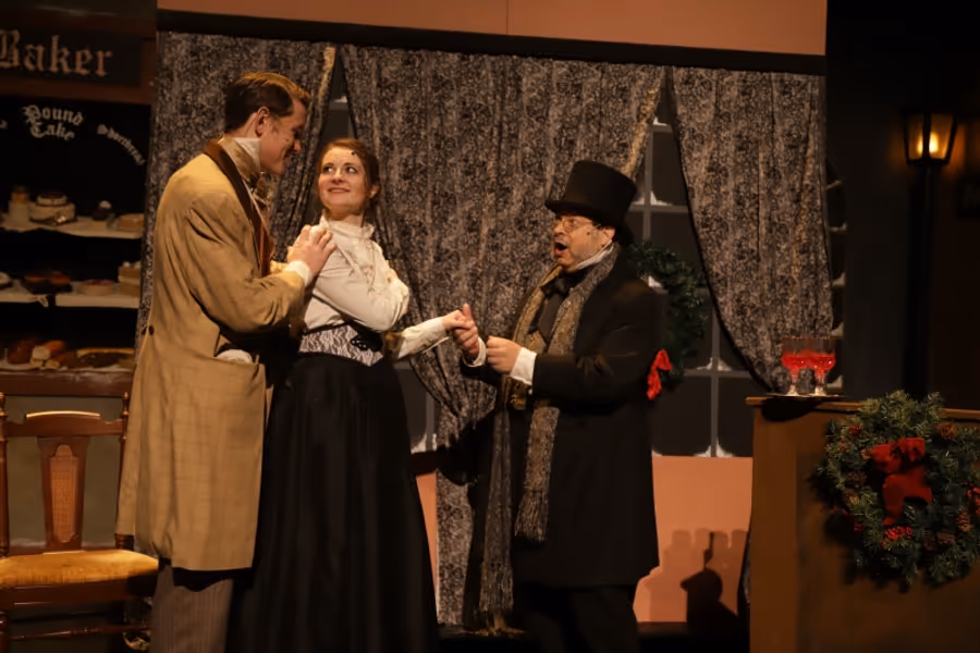 Review: A CHRISTMAS CAROL at Argenta Community Theatre makes it a family affair Image