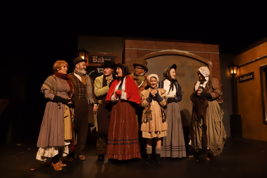 Review: A CHRISTMAS CAROL at Argenta Community Theatre makes it a family affair Image