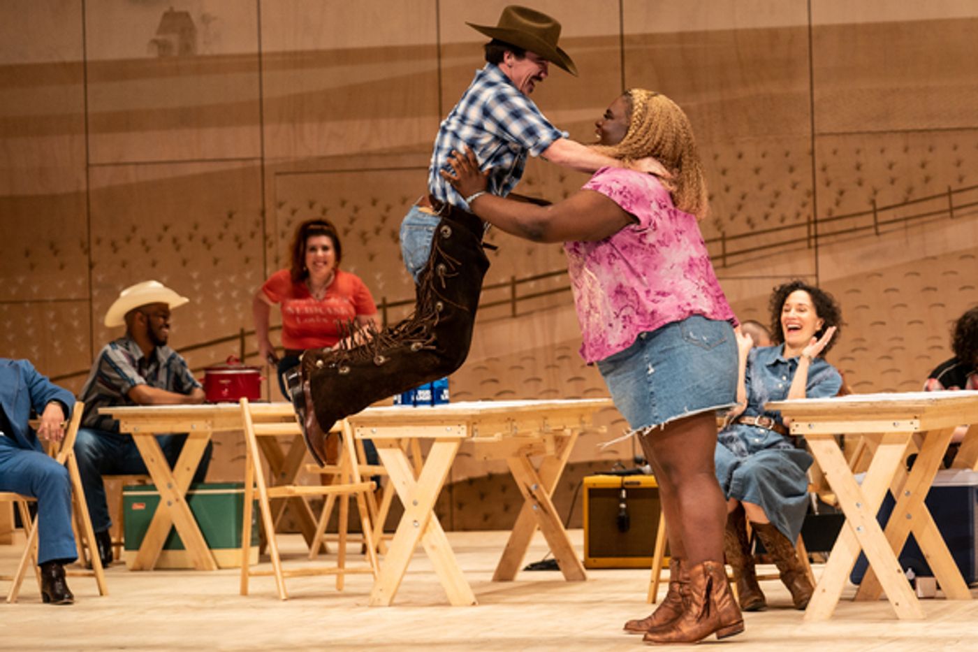 Photos: Check Out New Images of the National Tour of OKLAHOMA!  Image