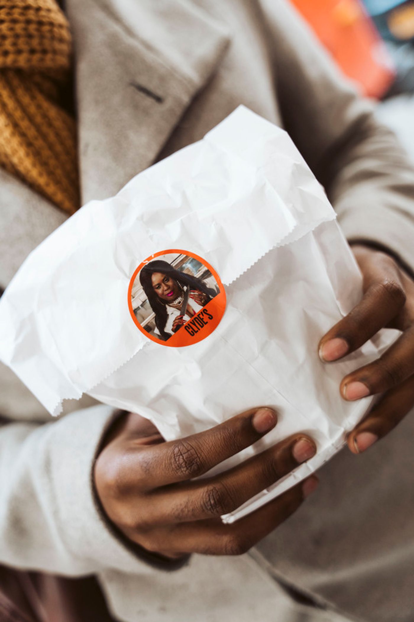 Photos: CLYDE'S Brings Its Signature Sandwiches Outdoors with A Food Truck Event! Photos: CLYDE'S Brings Its Signature Sandwiches Outdoors with A Food Truck Event! Image