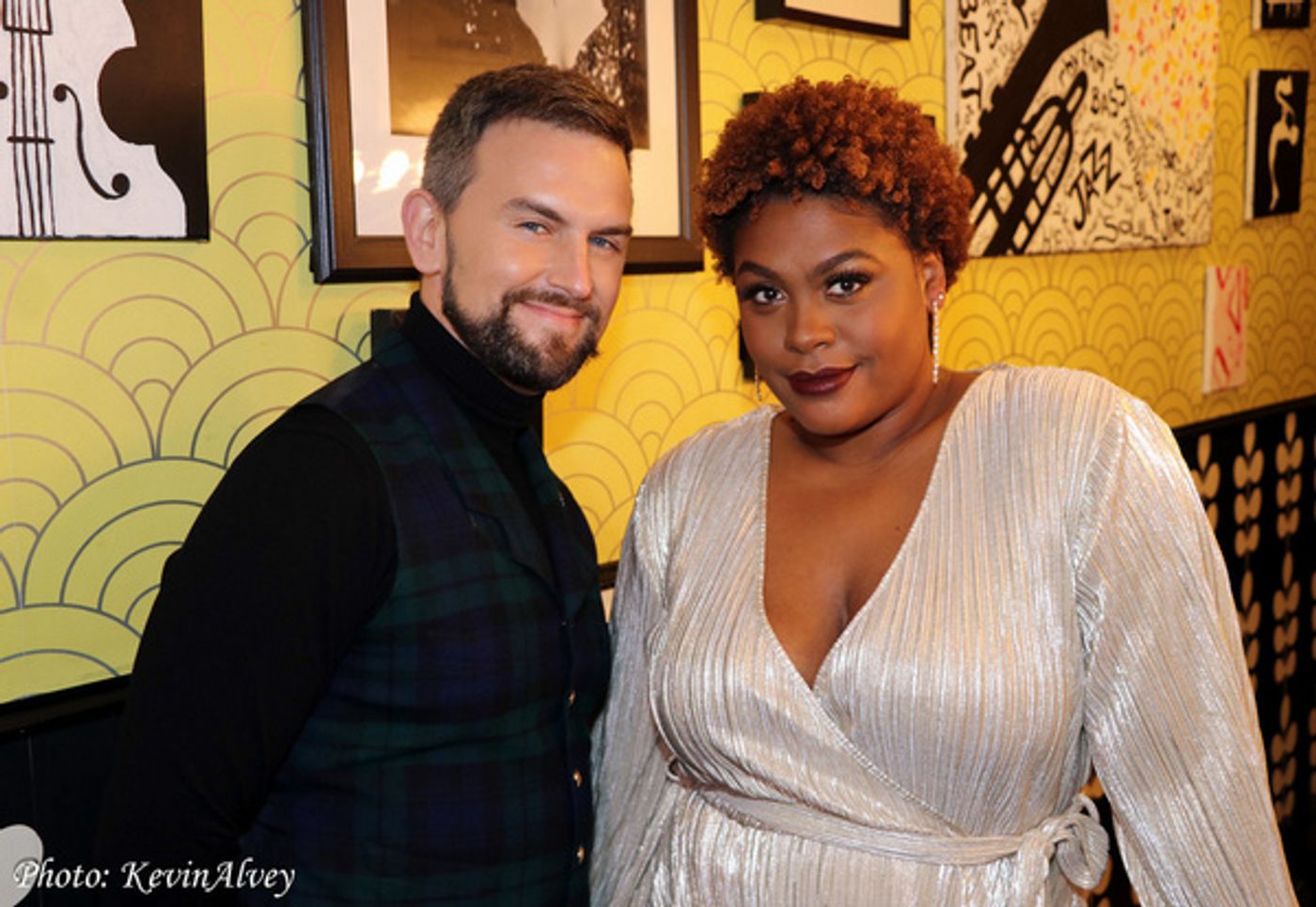 Photos: Daniel Reichard Brings A Merry LET'S CHRISTMAS To Birdland!  Image