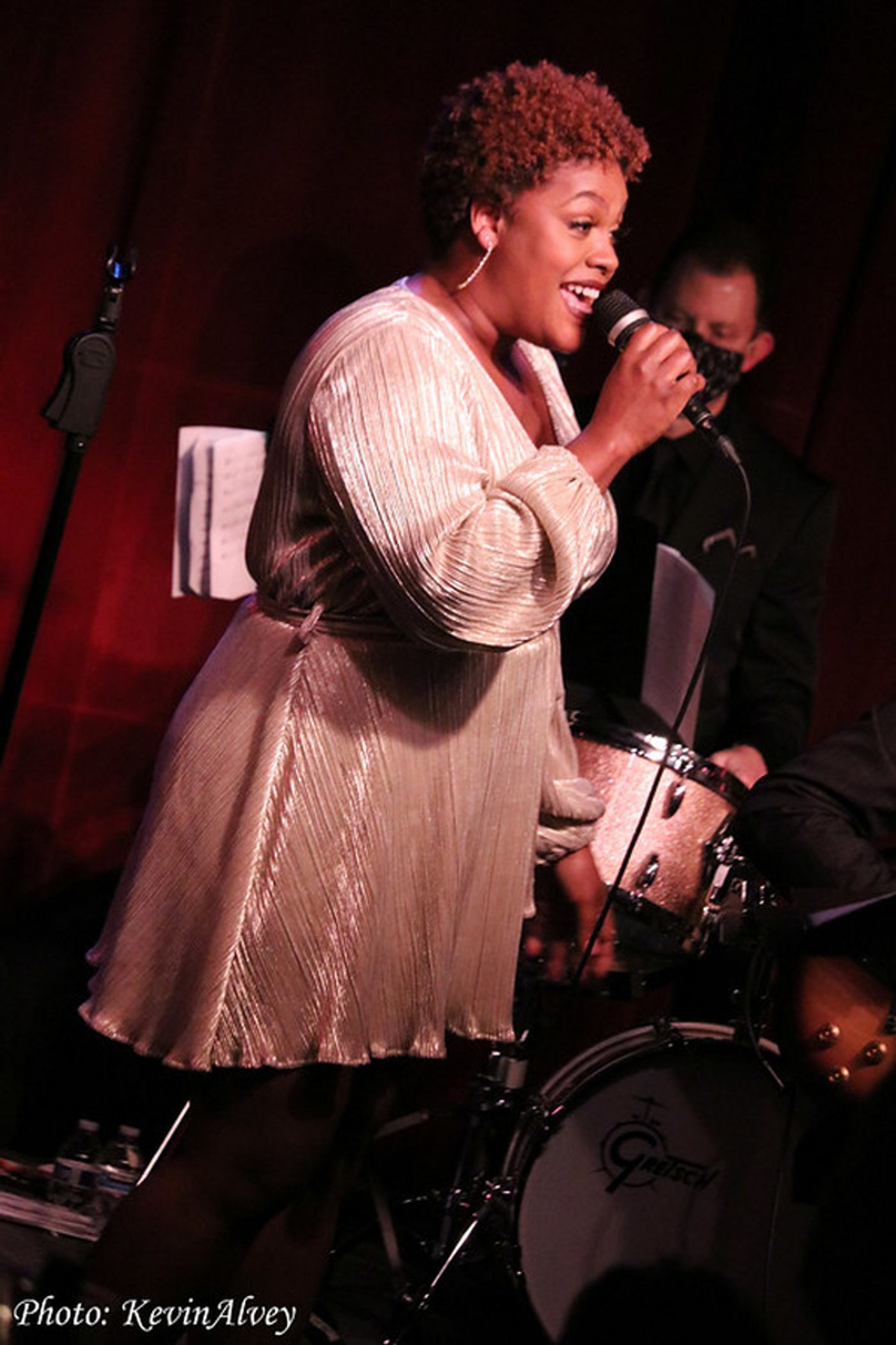 Photos: Daniel Reichard Brings A Merry LET'S CHRISTMAS To Birdland!  Image