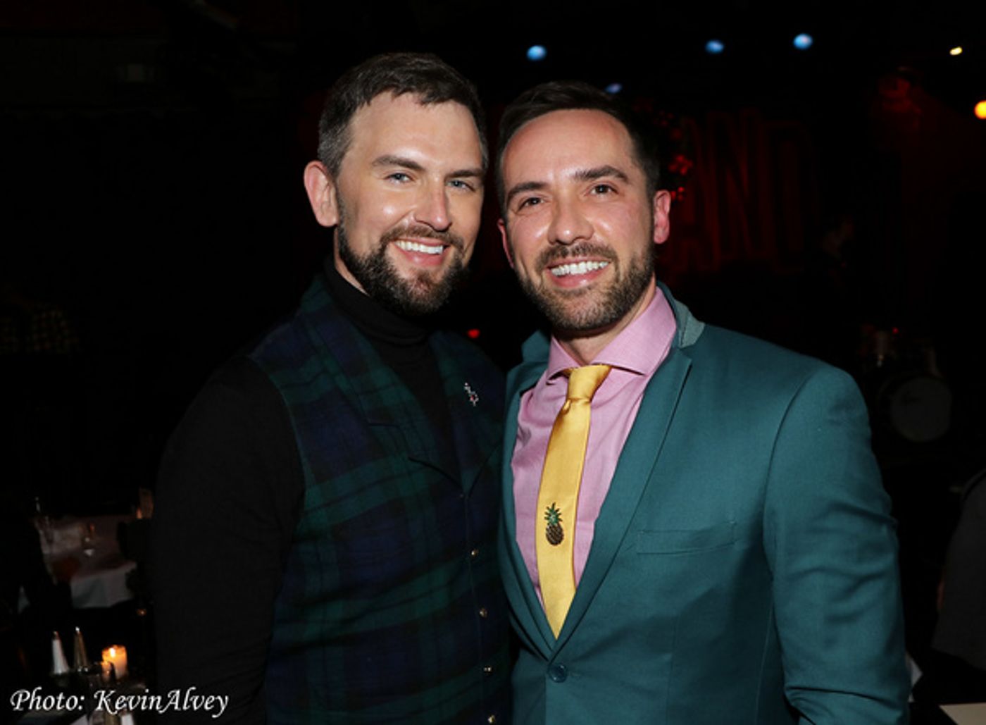Photos: Daniel Reichard Brings A Merry LET'S CHRISTMAS To Birdland!  Image