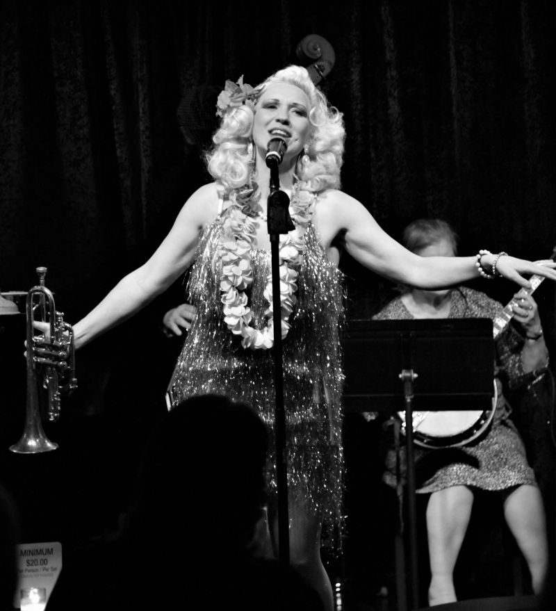 Review: GUNHILD CARLING and The Carling Family Bring True Vaudeville To Life at Birdland Theater Image