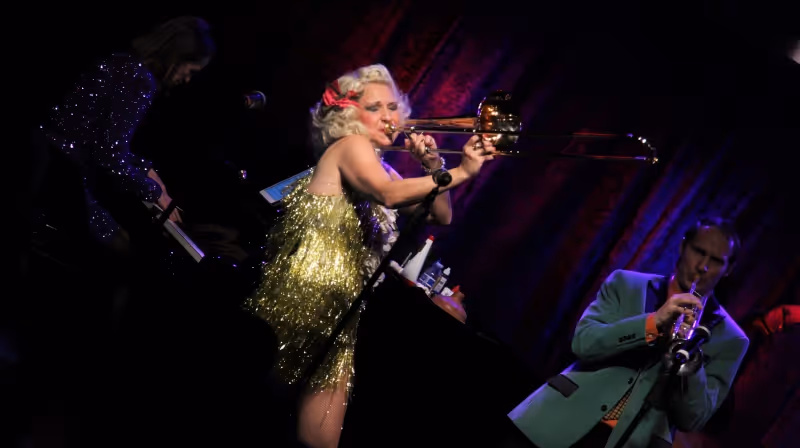 Review: GUNHILD CARLING and The Carling Family Bring True Vaudeville To Life at Birdland Theater Image