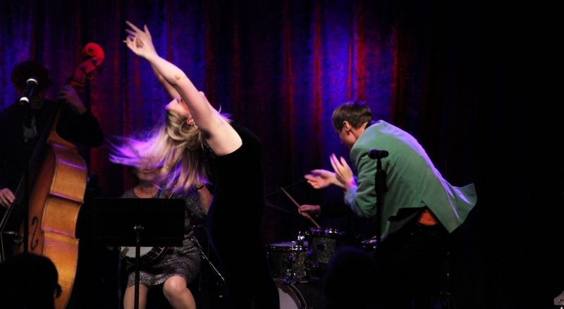 Review: GUNHILD CARLING and The Carling Family Bring True Vaudeville To Life at Birdland Theater Image