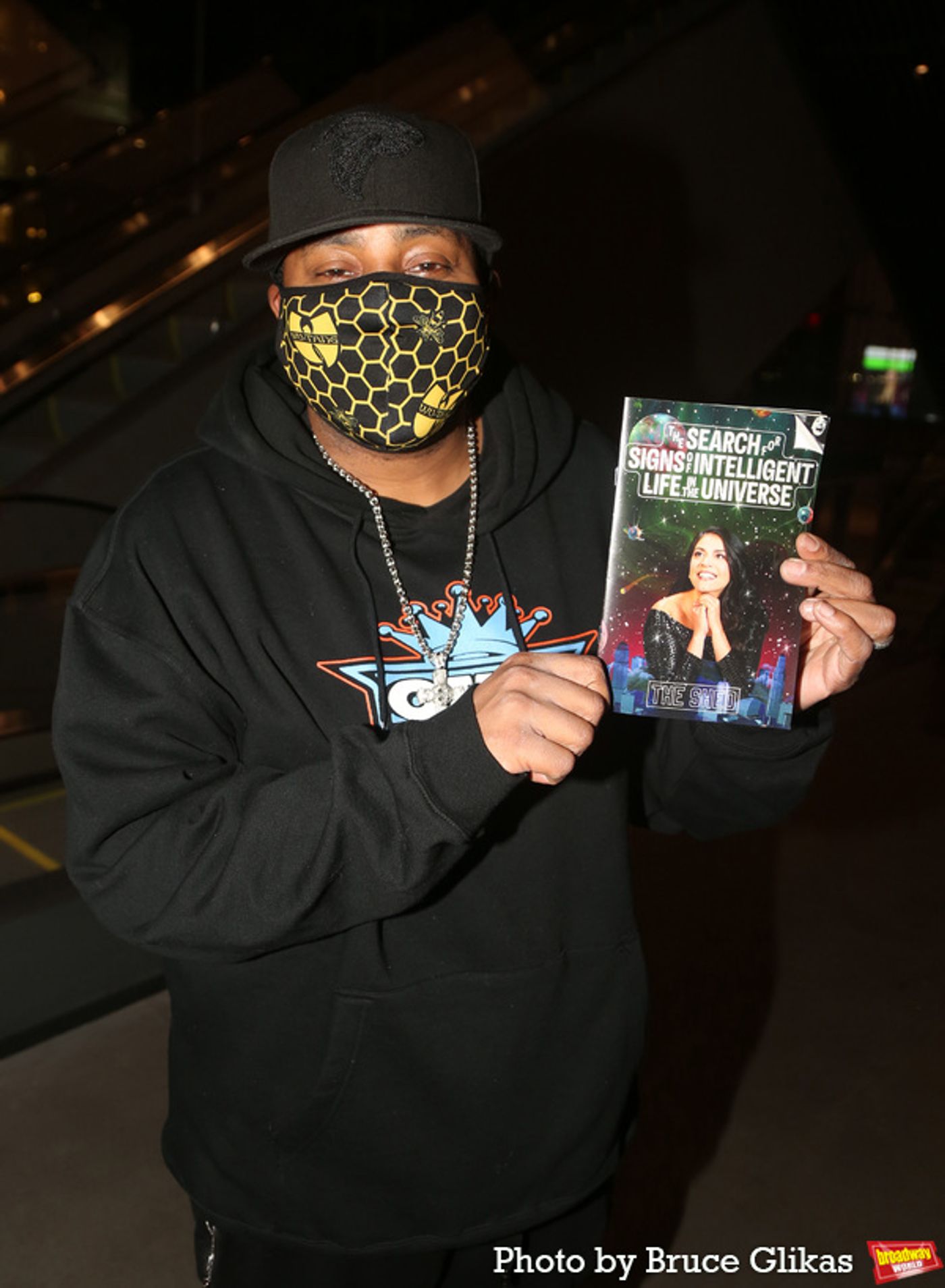 Photos: Stars Come Out for Opening Night of THE SEARCH FOR SIGNS OF INTELLIGENT LIFE IN THE UNIVERSE  Image