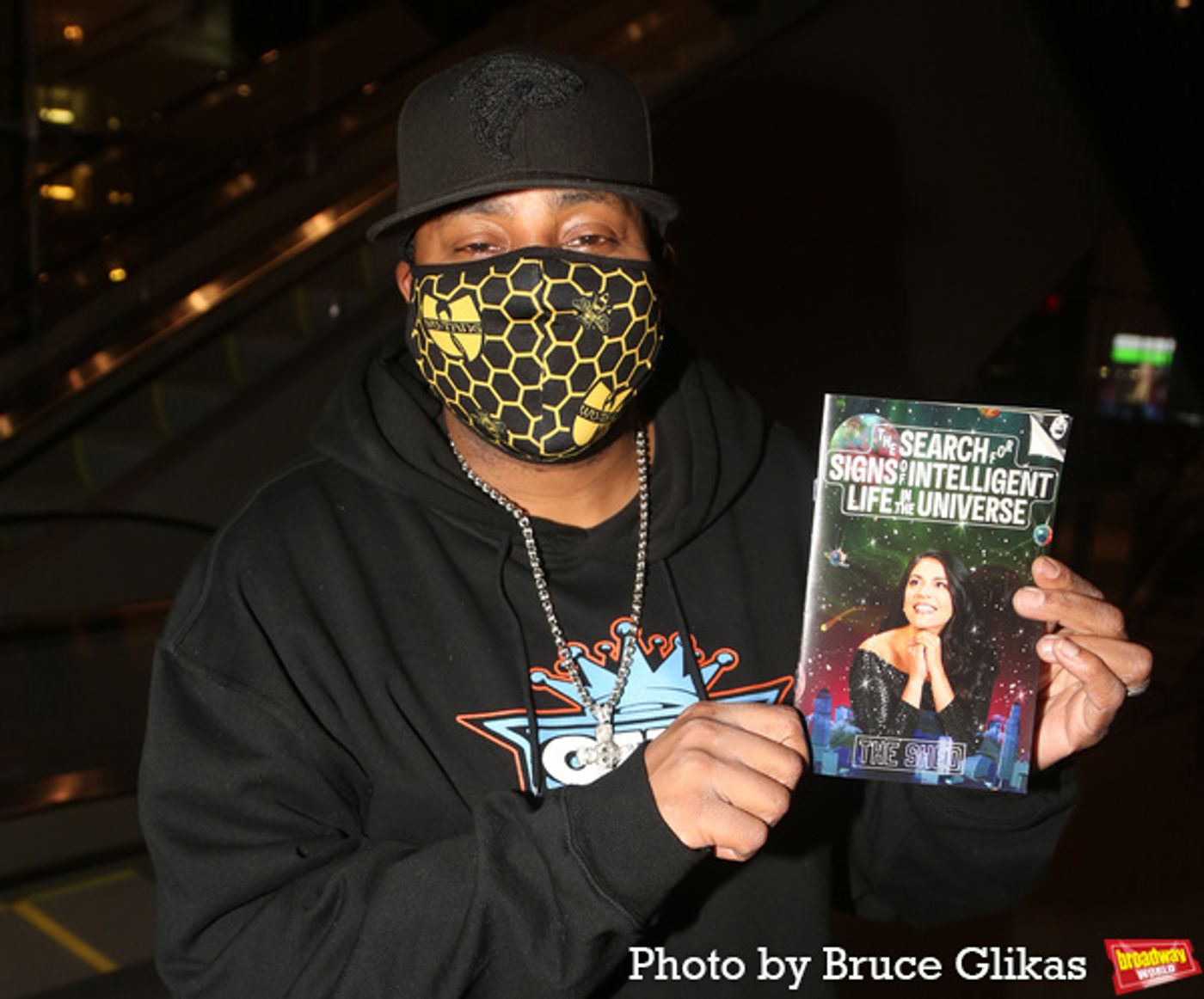 Photos: Stars Come Out for Opening Night of THE SEARCH FOR SIGNS OF INTELLIGENT LIFE IN THE UNIVERSE  Image