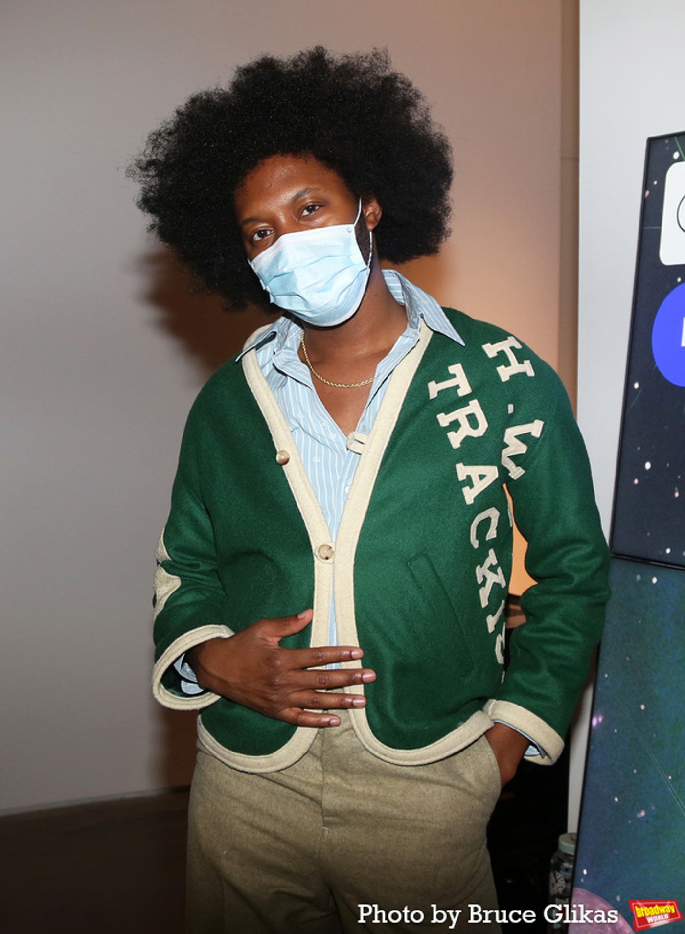 Photos: Stars Come Out for Opening Night of THE SEARCH FOR SIGNS OF INTELLIGENT LIFE IN THE UNIVERSE  Image