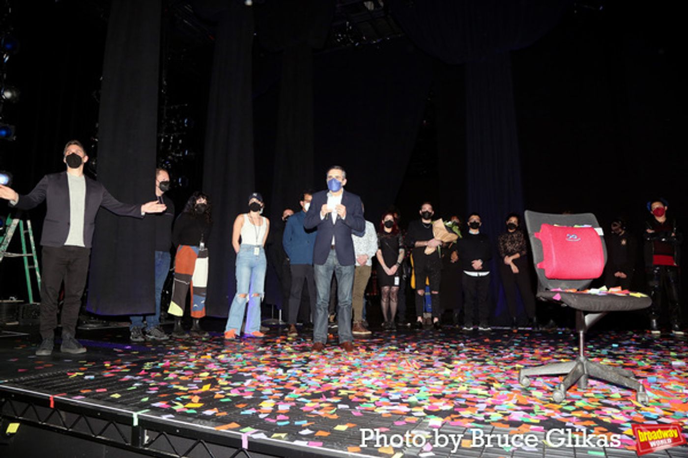 Photos: Stars Come Out for Opening Night of THE SEARCH FOR SIGNS OF INTELLIGENT LIFE IN THE UNIVERSE  Image