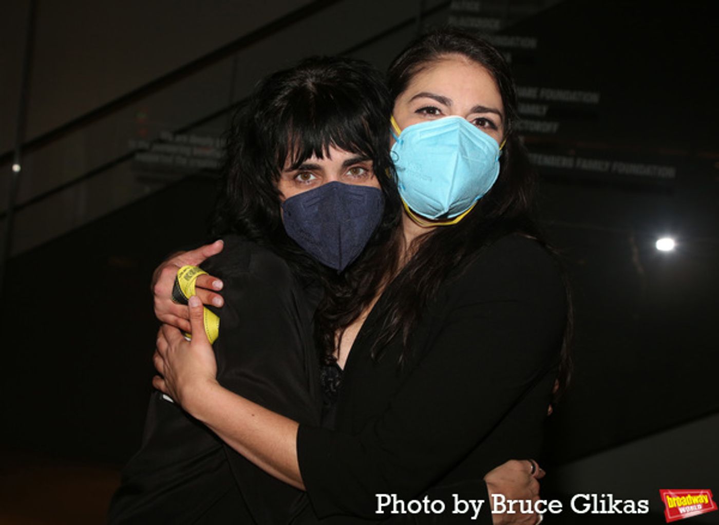 Photos: Stars Come Out for Opening Night of THE SEARCH FOR SIGNS OF INTELLIGENT LIFE IN THE UNIVERSE  Image