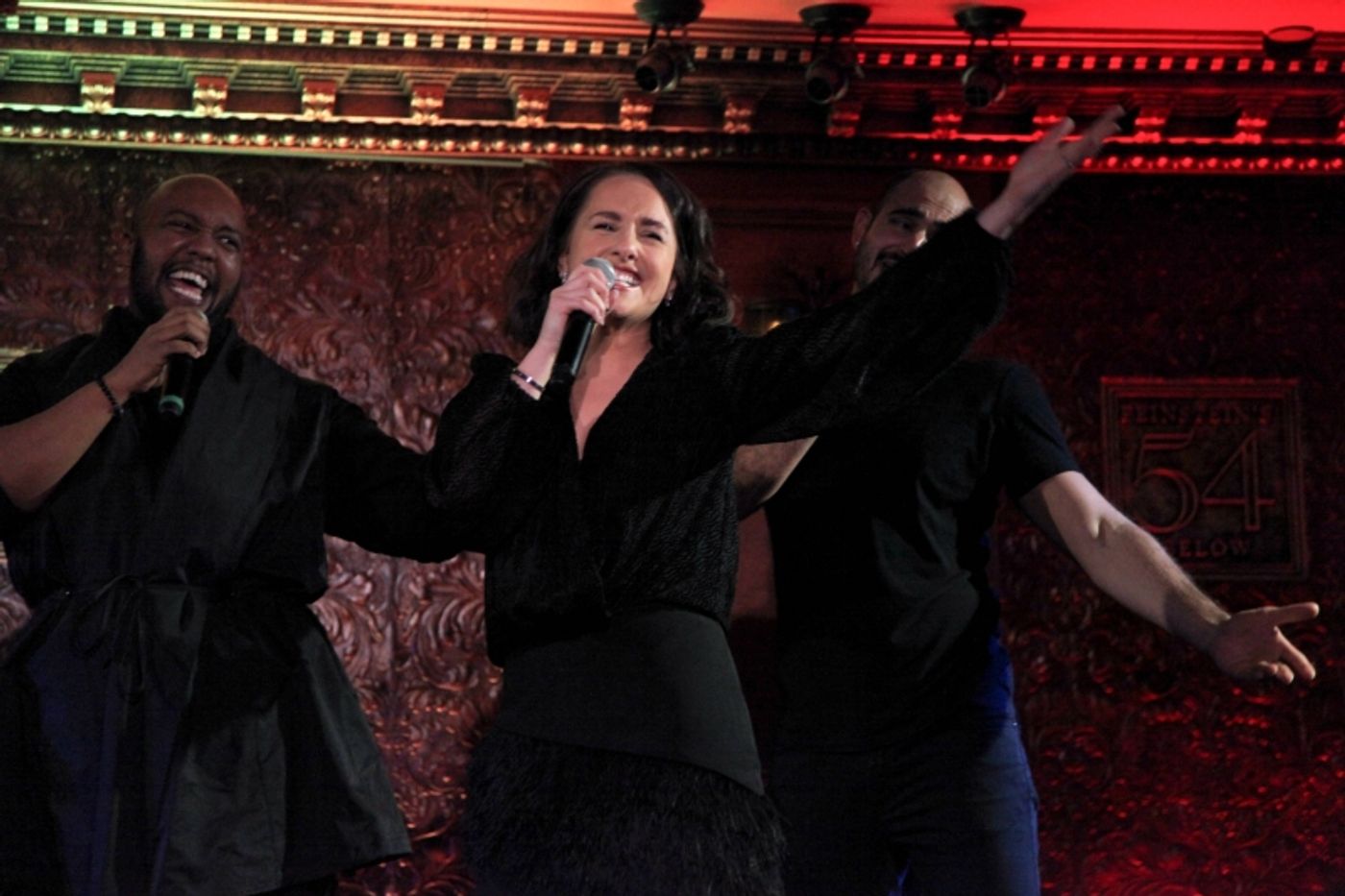 Review: JEANNA DE WAAL Reigns Supreme In Solo Show at Feinstein's/54 Below Review: JEANNA DE WAAL Reigns Supreme In Solo Show at Feinstein's/54 Below Image