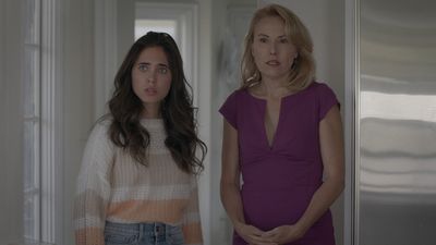 Sofia Masson (L) and Meredith Thomas (R)  Photo