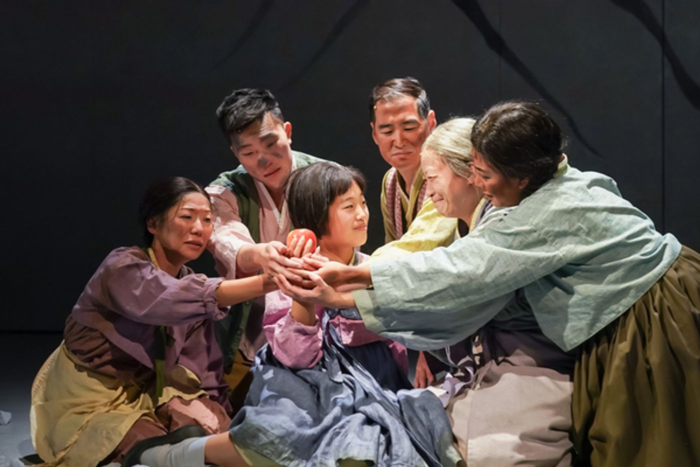 Photos: C Lloyd Suh's BINA'S SIX APPLES Gets World Premiere at Children's Theatre Company  Image