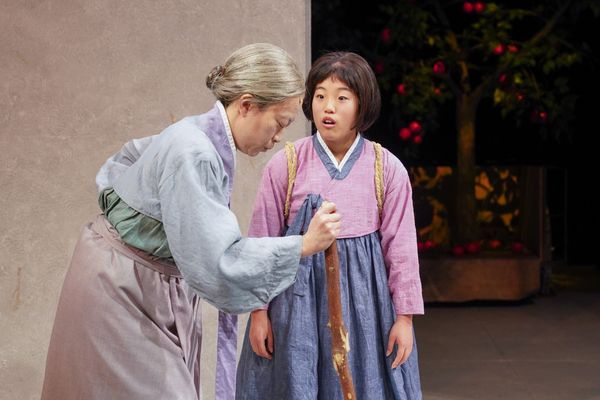 Elizabeth Pan and Olivia Lampert Photo