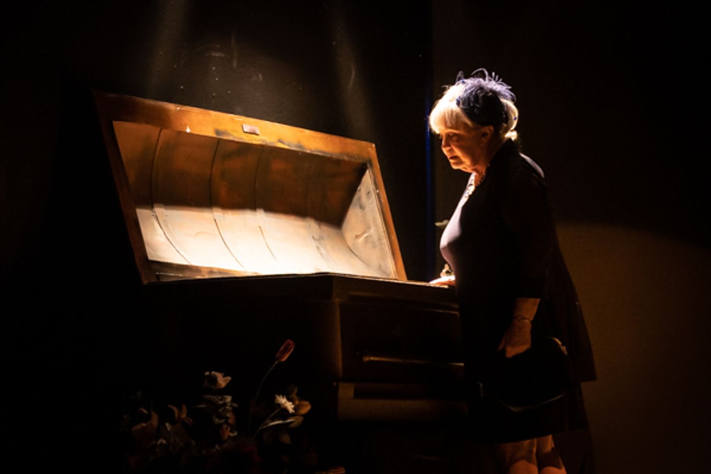 Photos: First look at Little Theatre Off Broadway's DEARLY DEPARTED Photos: First look at Little Theatre Off Broadway's DEARLY DEPARTED Image