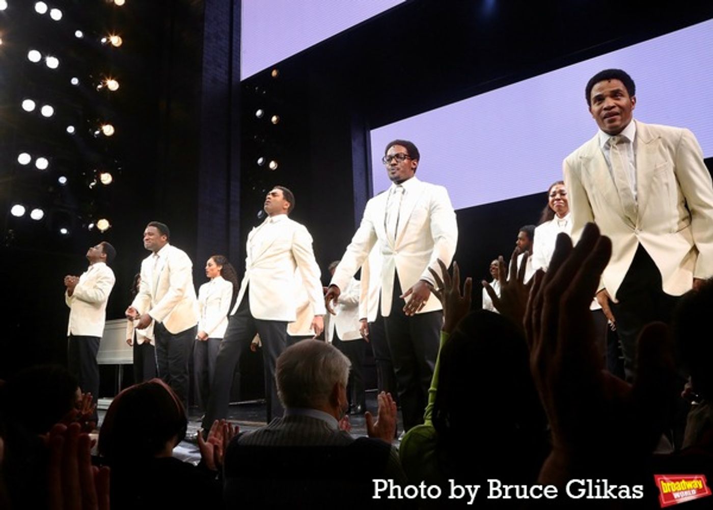 Photos: The Cast of AIN'T TOO PROUD Takes Closing Night Bows  Image