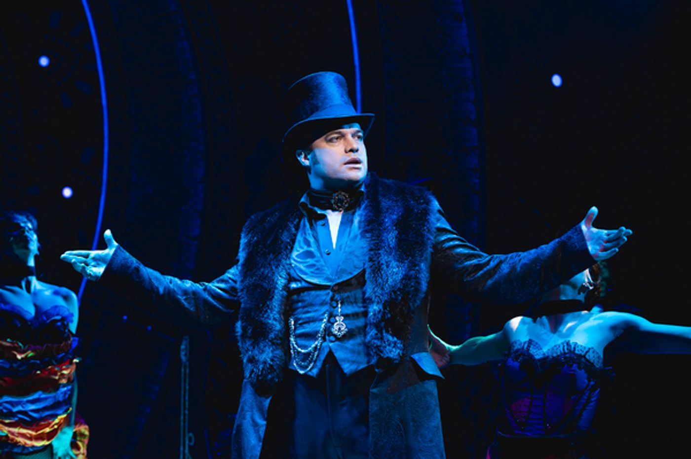 Photos: First Look at All New Production Photos From MOULIN ROUGE! in London  Image
