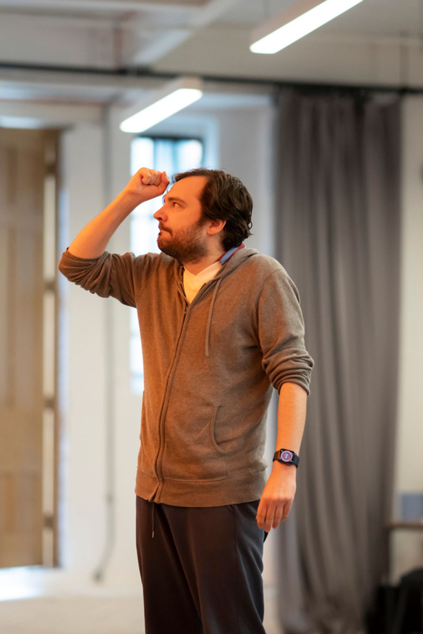 Photos: Go Inside Rehearsals for HAMLET at the Globe  Image