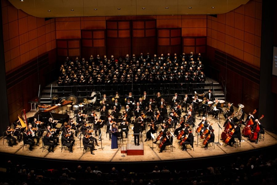 Review: Symphonic Return To Bid Farewell to John Varineau at An American in Paris! Image