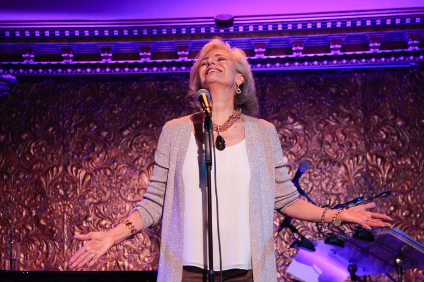 Review: With an Encore of Her BIRTHDAY BASH! at Feinstein's/54 Below Karen Mason Shines As Bright As Ever  Image