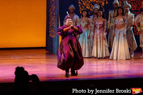 Photos: Jonathan Freeman Takes Final Bows In ALADDIN — photo 4 of 35