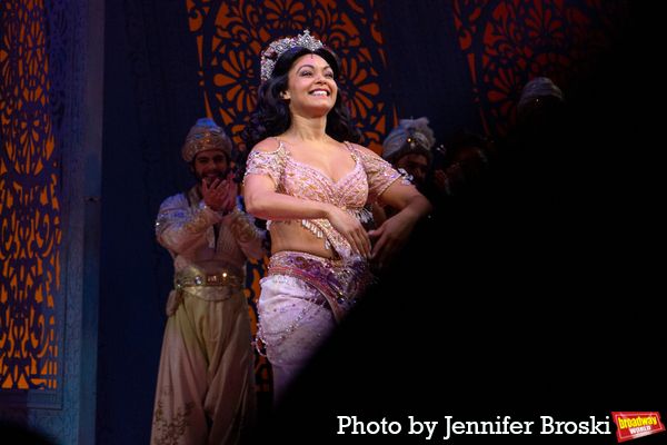 Photos: Jonathan Freeman Takes Final Bows In ALADDIN — photo 7 of 35