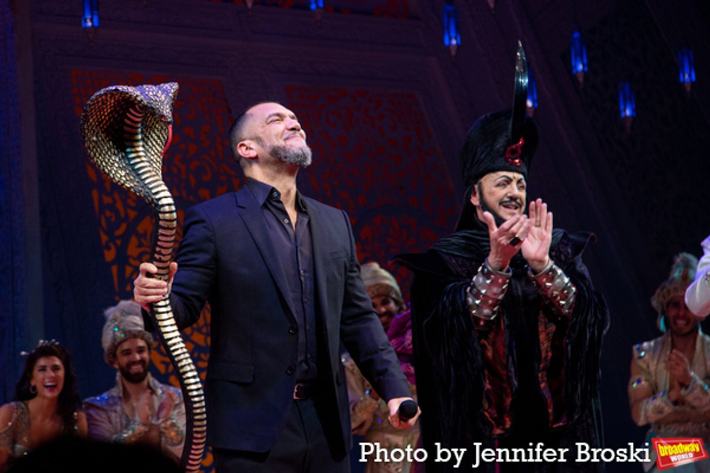 Photos: Jonathan Freeman Takes Final Bows In ALADDIN  Image