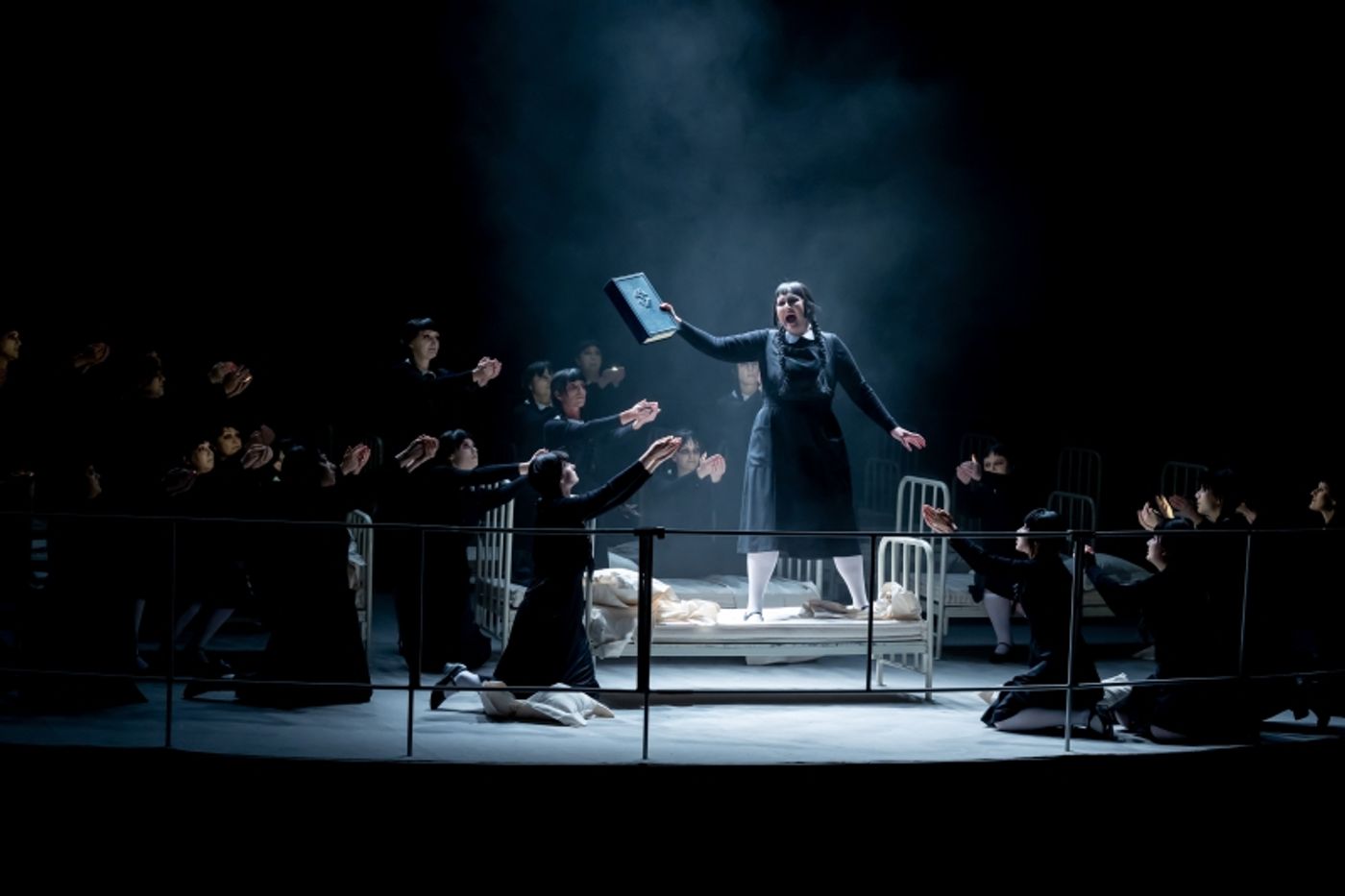 BLUDNÝ HOLANĎAN v Národním divadle  Image