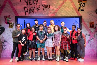 The cast Photo