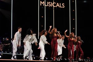 Brianna Ogunbawo, Natalie Kassanga and Paige Peddie  Photo