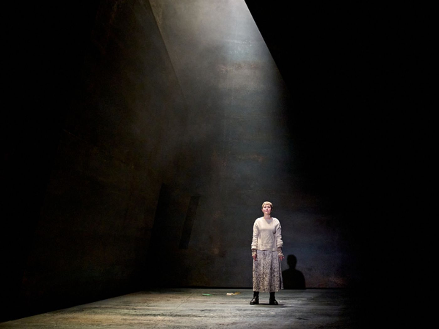 Photos: First Look at THE GLOW at Royal Court Jerwood Theatre Downstairs  Image