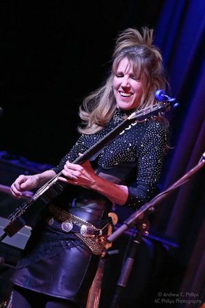 Dodie Pettit @ BroadwayWorld Dodie Pettit Photo