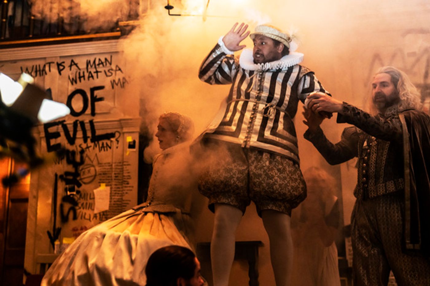 Photos: First Look at HAMLET at Shakespeare's Globe  Image