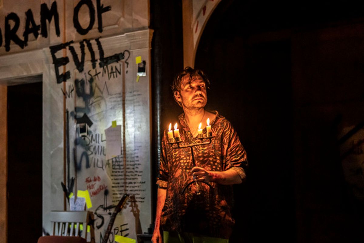 George Fouracres at Photos: First Look at HAMLET at Shakespeare's Globe