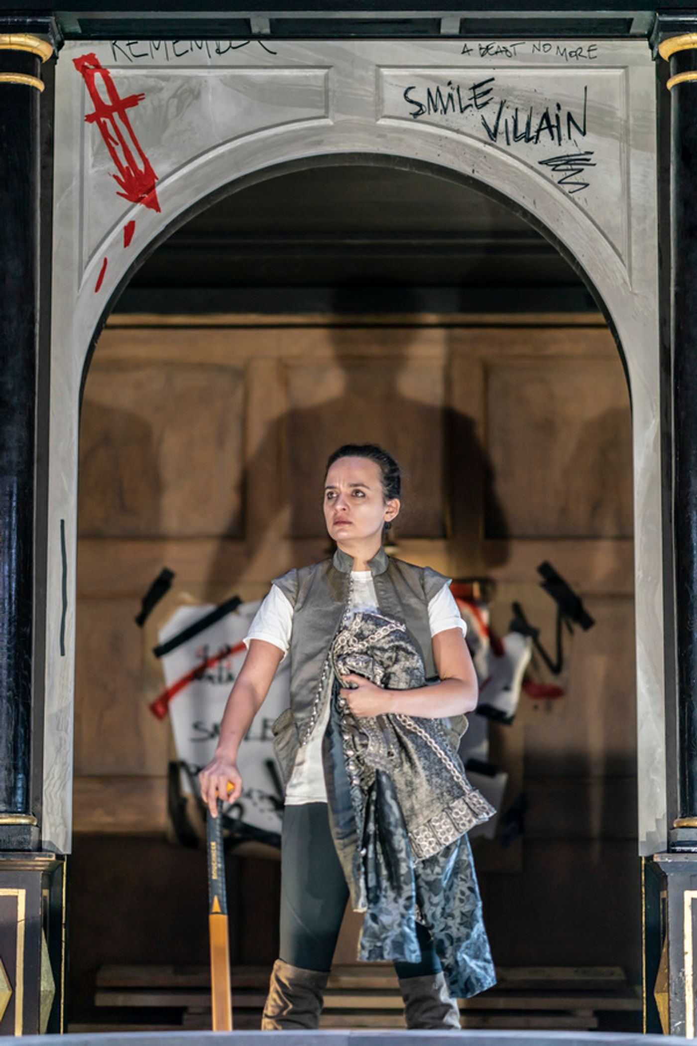 Photos: First Look at HAMLET at Shakespeare's Globe  Image