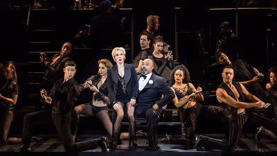 Charloote d’Amboise, James Monroe Iglehart and the company of Chicago  Photo