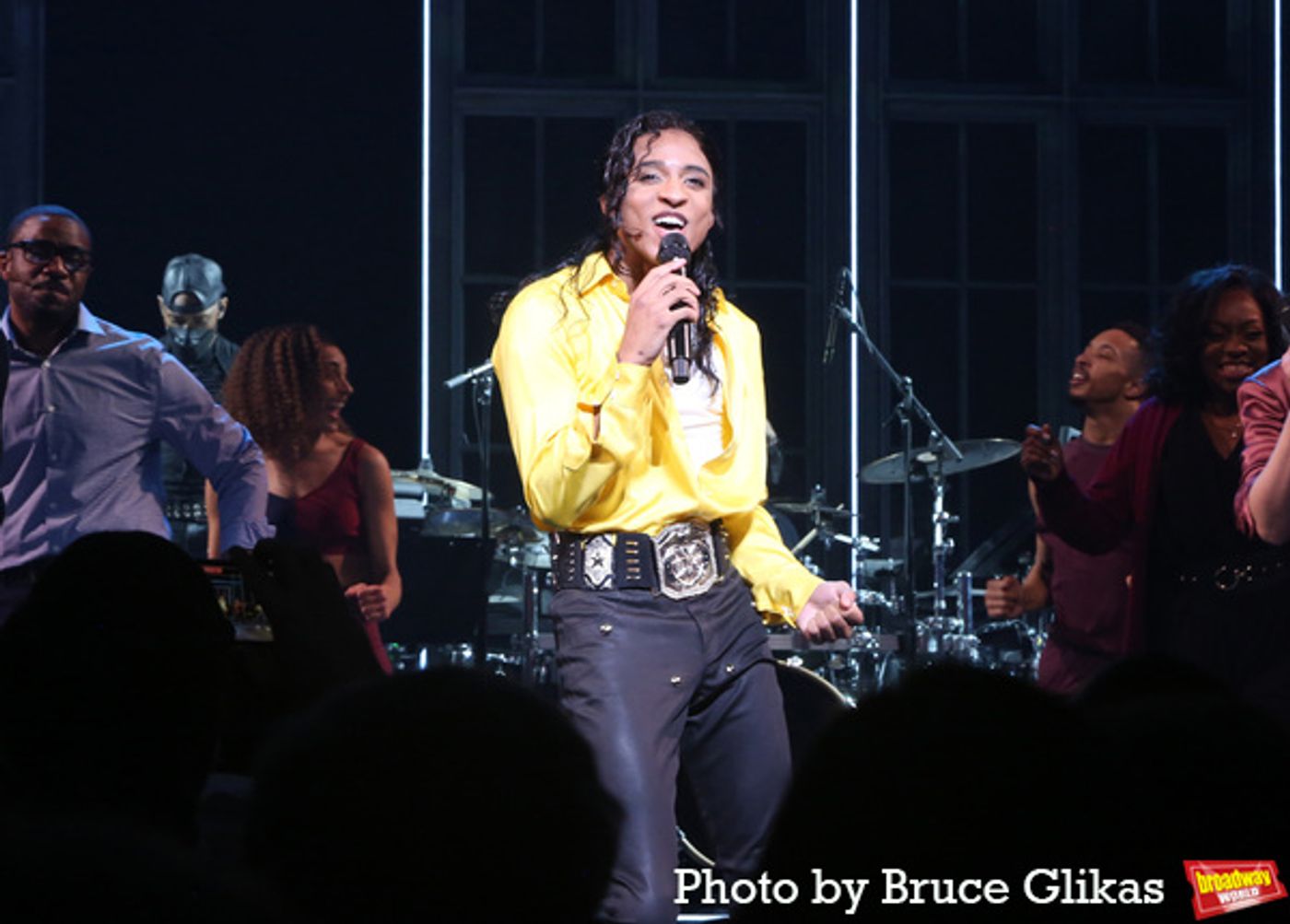 Photos: Go Inside MJ's Opening Night Curtain Call  Image