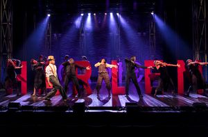 Ephraim Sykes and Ensemble @ BroadwayWorld Ephraim Sykes and Ensemble Photo