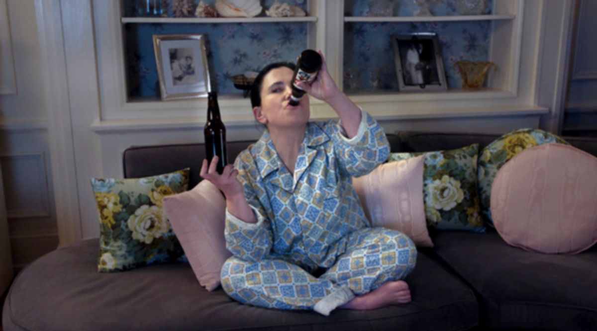 Alex Borstein (Susie Myerson)

Photo Credit: Courtesy of Amazon Studios
 at 