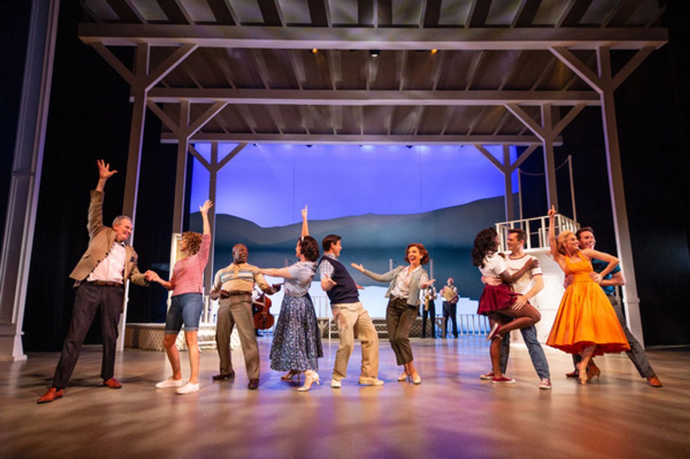 Photos: First Look at DIRTY DANCING at the Dominion Theatre  Image