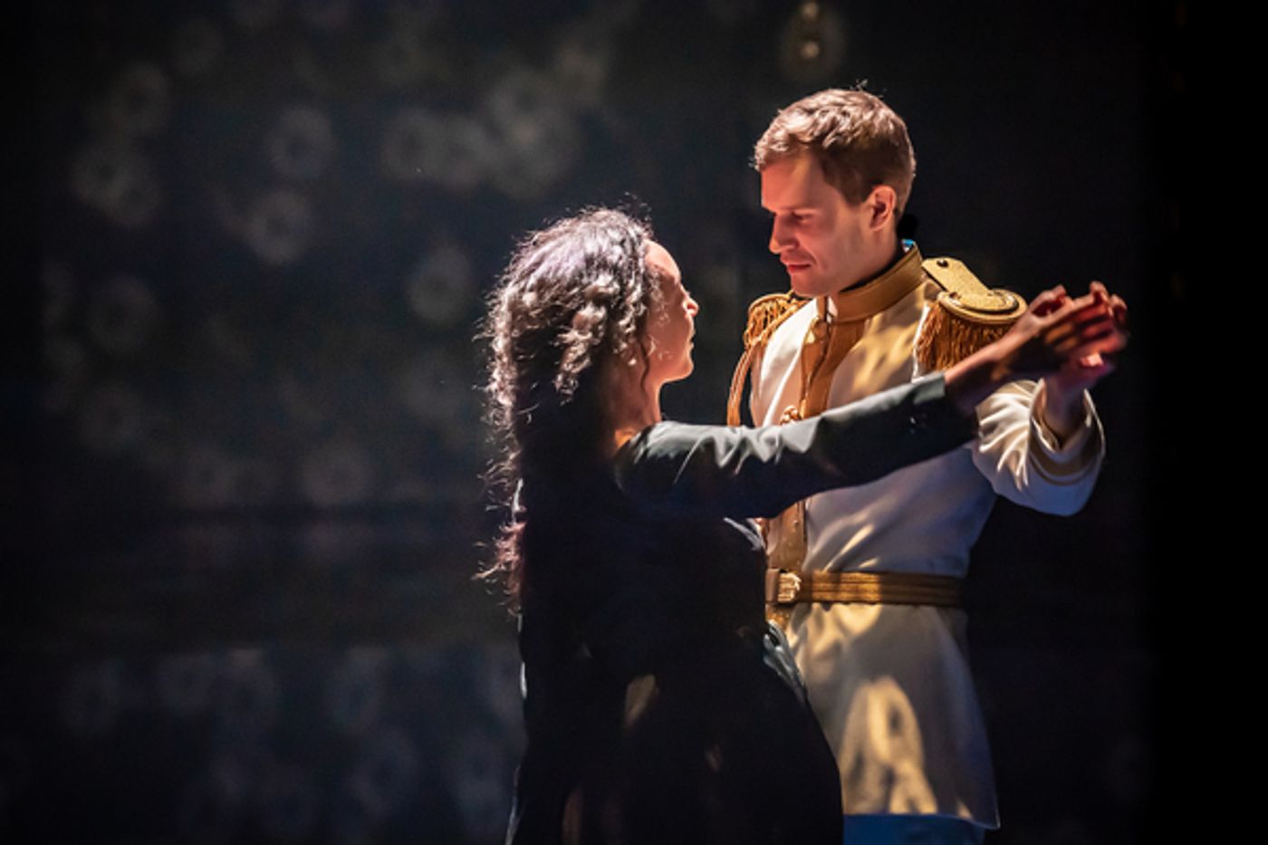 Photos: First Look at ANNA KARENINA at Sheffield Theatres  Image