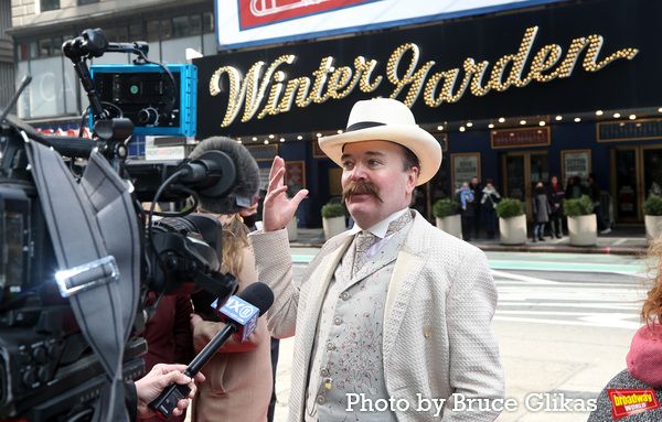 Jefferson Mays as ''River City’s own Mayor George Shinn''  Photo