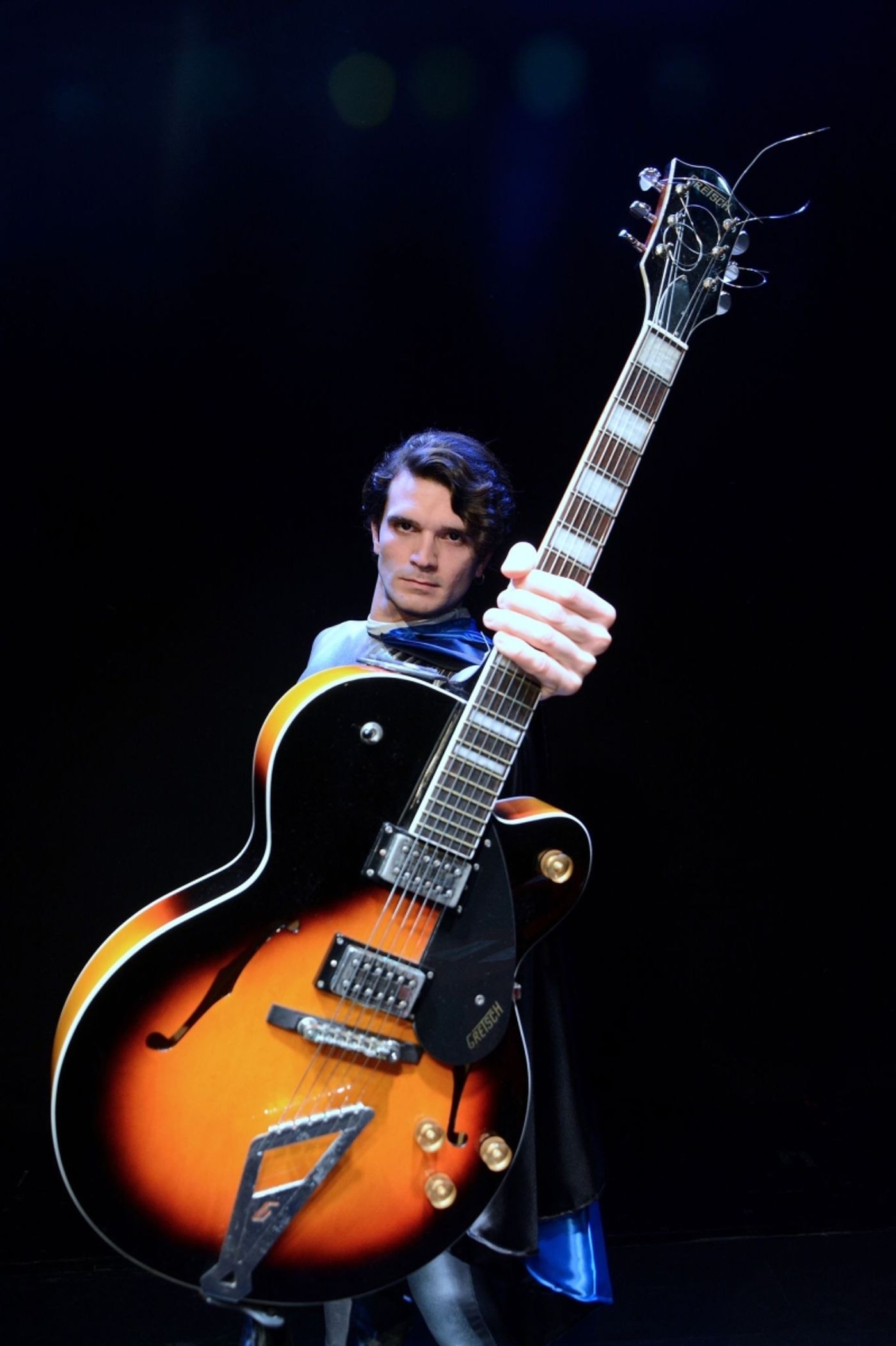 Review: A COSA SERVE ESSERE BELLI DENTRO SE POI NON CI ENTRA NESSUNO al TEATRO LO SPAZIO Review: A COSA SERVE ESSERE BELLI DENTRO SE POI NON CI ENTRA NESSUNO al TEATRO LO SPAZIO Image