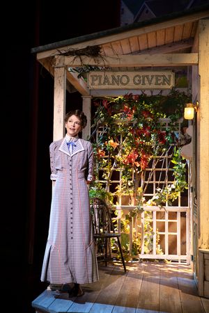 Sutton Foster @ BroadwayWorld Sutton Foster Photo