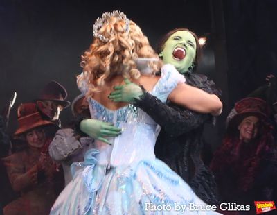 Brittney Johnson as "Glinda" and  Lindsay Pearce as "Elphaba" Photo