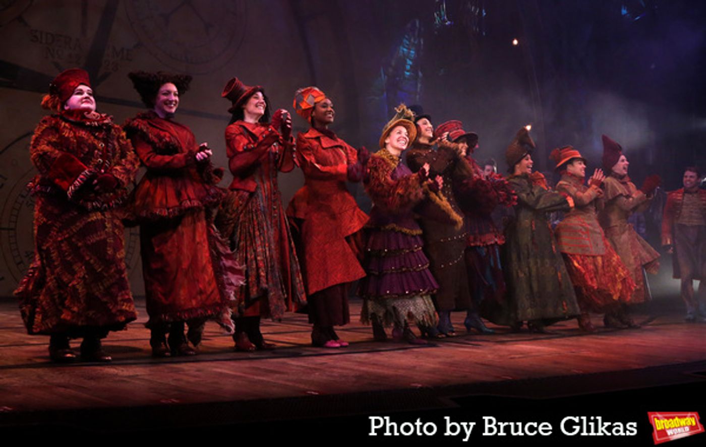 Photos: Brittney Johnson's First Performance as Full-Time Glinda in WICKED  Image