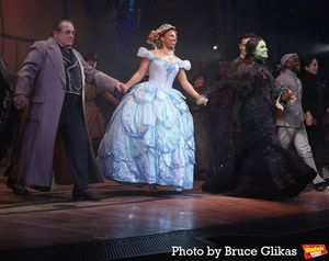 Michael McCormick as "The Wizard", Brittney Johnson as "Glinda", Lindsay Pearce as "Elphaba" @ BroadwayWorld Michael McCormick as "The Wizard", Brittney Johnson as "Glinda", Lindsay Pearce as "E Photo